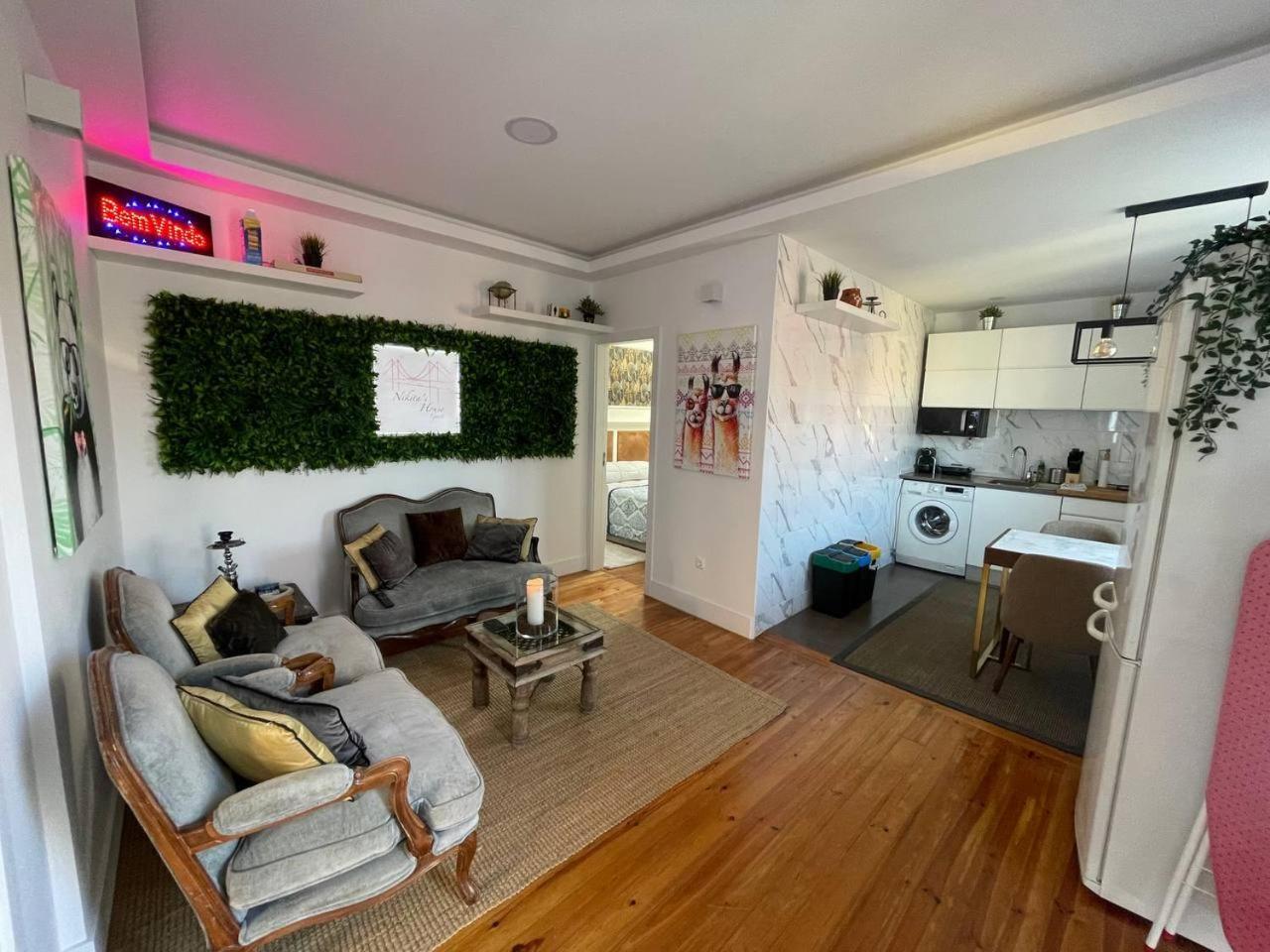 Private Room Trafaria Exterior photo